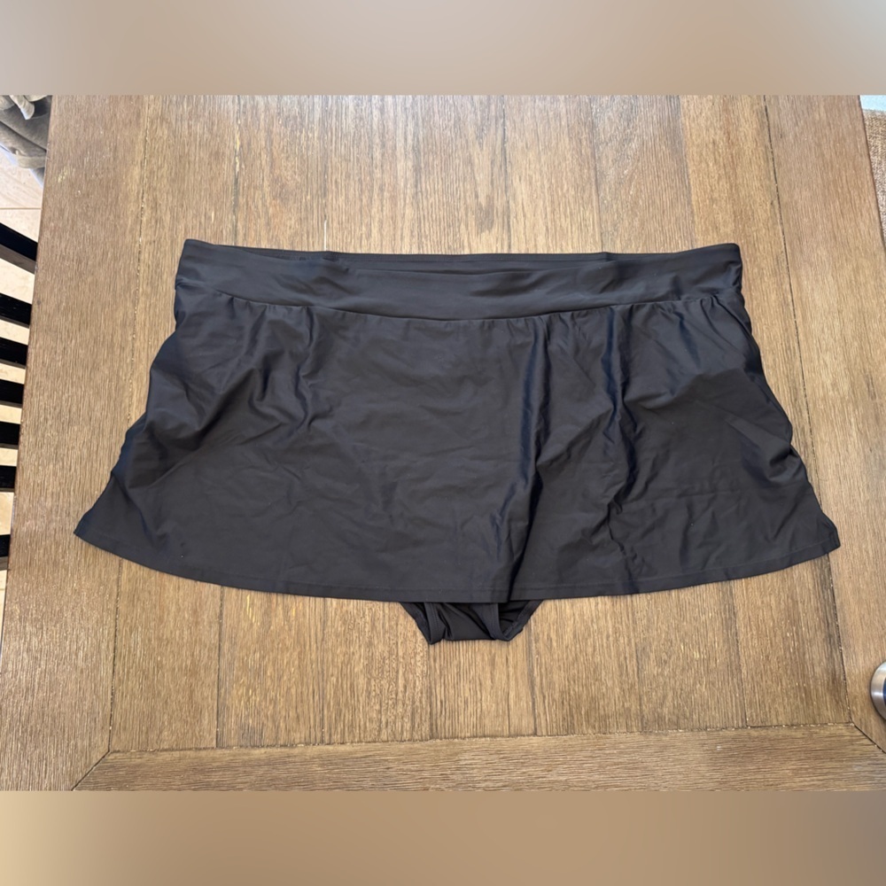 Avenue Black swim bottom skirt 5X NWT NEW